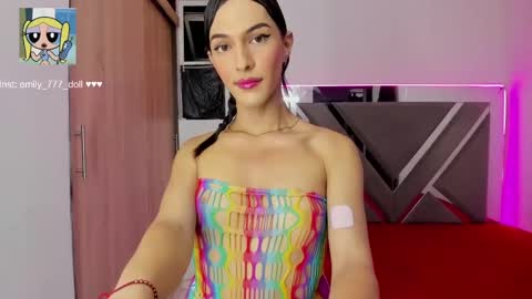 Snapshot of emily_777_doll chatting on January 15, 6:12 am Emily hernandez online show from January 15, 6:12 am