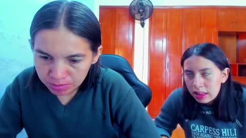 Emily and Soffy online show from May 30, 1:08 pm