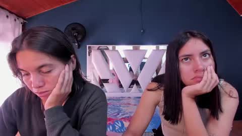 Snapshot of emily_and_soffy chatting on June 23, 1:20 pm Emily and Soffy online show from June 23, 1:20 pm