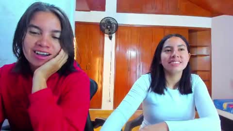 Snapshot of emily_and_soffy chatting on June 24, 12:59 pm Emily and Soffy online show from June 24, 12:59 pm