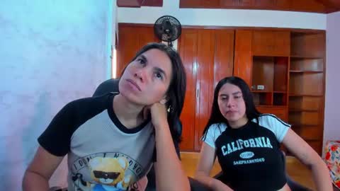 Snapshot of emily_and_soffy chatting on July 14, 12:33 pm Emily and Soffy online show from July 14, 12:33 pm
