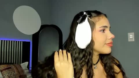              online show from October 27, 8:13 pm