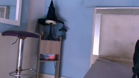 emily_castillo1_ online show from October 12, 3:38 am