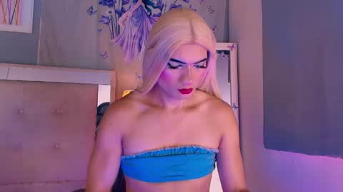 emily_castillo1_ online show from May 26, 5:25 am