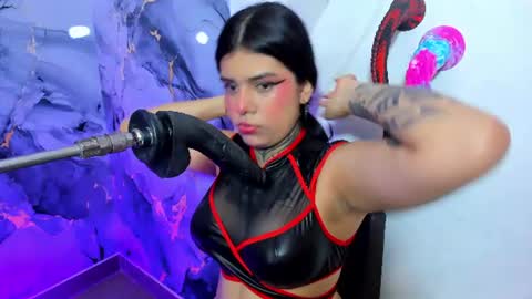 Snapshot of emily_evol chatting on July 9, 12:09 pm emily_evol online show from July 9, 12:09 pm
