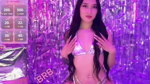 Snapshot of emily_fox7 chatting on January 8, 3:07 pm emily_fox7 online show from January 8, 3:07 pm