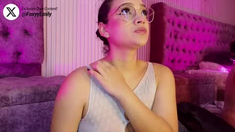 Emily online show from April 6, 7:04 pm