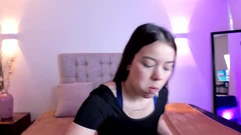 emily_frostt online show from March 19, 11:36 am