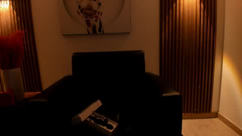 emily_frostt online show from April 14, 11:38 am