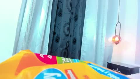 Emi  online show from January 9, 7:18 pm