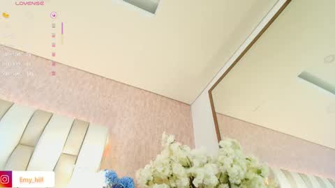 Snapshot of emily_hill___ chatting on March 11, 1:05 am EMILY Monday 5-2 am From Tuesday to Friday5-1 am Colombia time online show from March 11, 1:05 am