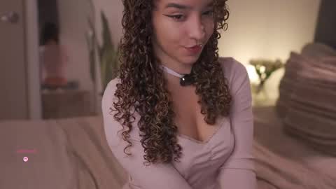 Juliana online show from April 14, 1:00 am