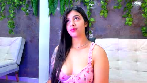 Emily online show from November 5, 11:10 am