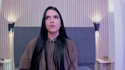 Snapshot of emily_jonhson chatting on November 28, 7:16 pm emily_jonhson online show from November 28, 7:16 pm