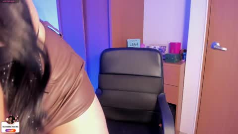 Emily  online show from April 4, 12:31 am