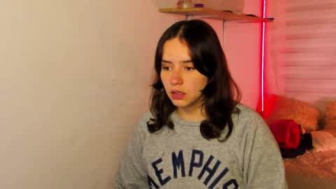 emily_lindey online show from November 12, 3:29 am