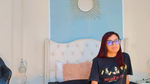 Emily online show from February 2, 11:14 pm