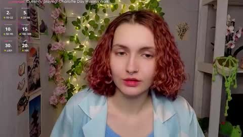 Snapshot of emily_lune chatting on February 9, 7:34 am Emily online show from February 9, 7:34 am