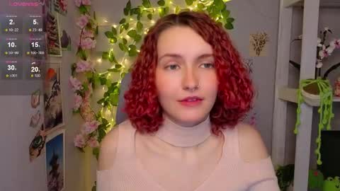 Snapshot of emily_lune chatting on February 14, 3:03 am Emily online show from February 14, 3:03 am