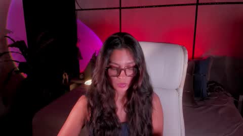 EMILY online show from March 4, 6:36 pm