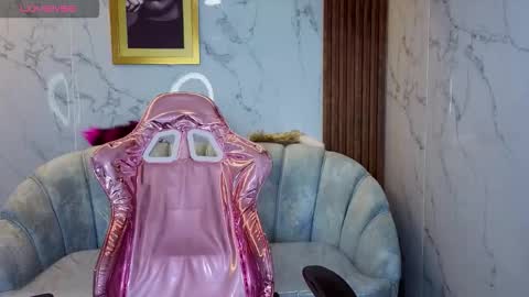 Emily  online show from November 11, 2:11 am