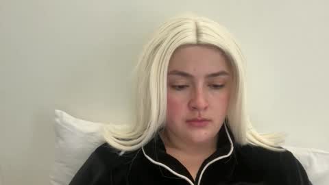 emily_morning_dew online show from March 3, 7:58 am