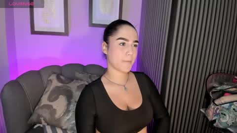 Emily  online show from January 22, 12:06 pm