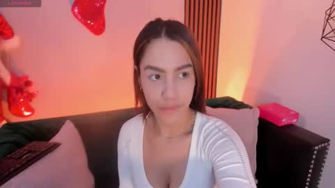 Emily  online show from December 5, 5:05 am