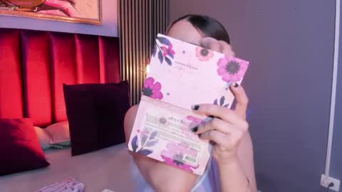 Emily  online show from December 19, 9:22 pm