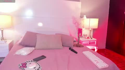 Emily  online show from August 7, 12:40 pm