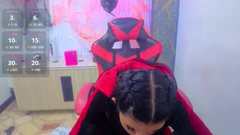       online show from October 31, 11:44 am