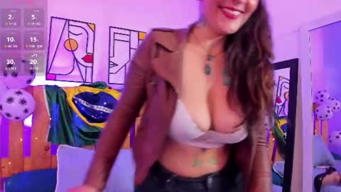 Emilly online show from June 12, 9:25 pm