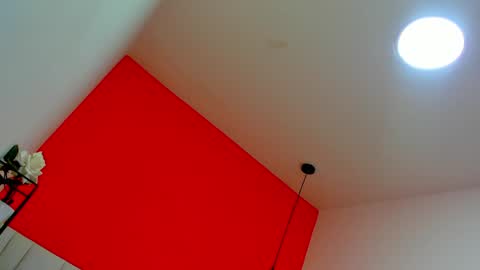 Snapshot of emily_sexy3 chatting on December 18, 10:51 am Emily online show from December 18, 10:51 am