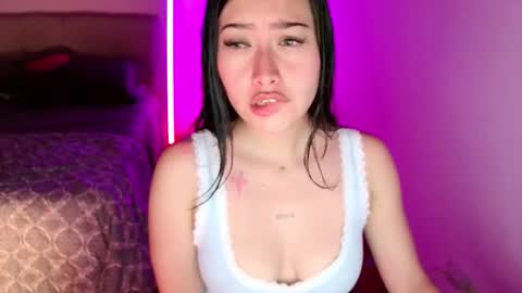 Emily  Swan online show from November 13, 2:32 am