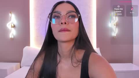 emily_tolson online show from January 15, 7:17 pm