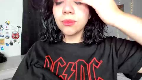 Snapshot of emily_vader chatting on February 28, 2:09 am emily_vader online show from February 28, 2:09 am