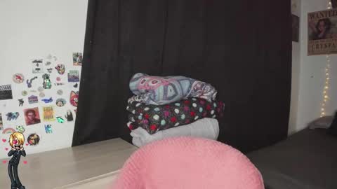 Snapshot of emily_vader chatting on September 16, 12:55 am emily_vader online show from September 16, 12:55 am