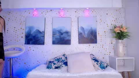 Emily. online show from November 12, 3:29 am