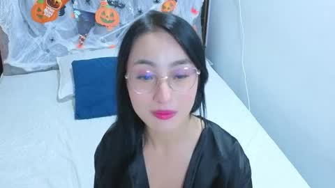 emily_vermont online show from October 26, 4:18 am