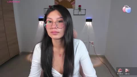 Emi online show from February 3, 10:04 pm