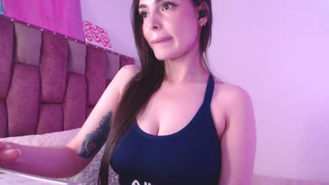 emily_w2 online show from February 21, 8:49 pm