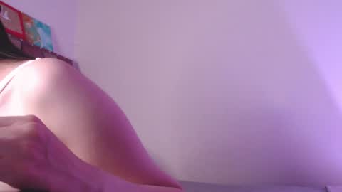 emily_w2 online show from August 4, 12:58 am