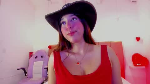 emily_walker4 online show from February 15, 5:37 am