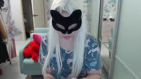 Snapshot of emily_york18 chatting on January 14, 5:51 pm Emily online show from January 14, 5:51 pm