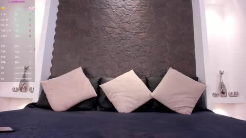 emilyallen_1 online show from October 31, 5:08 am