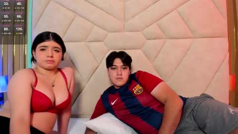 Snapshot of emilyandrew_ chatting on November 4, 5:06 am Amily Andrew online show from November 4, 5:06 am