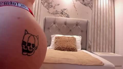  E M Y L Y  online show from April 16, 1:45 pm