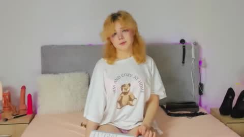 Baby Emelli online show from November 24, 7:52 am