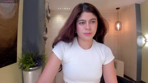 Emily Armstrong online show from December 10, 12:05 pm