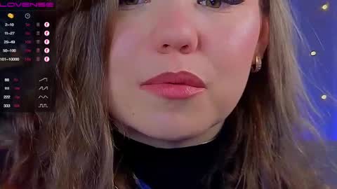 Snapshot of emilyart_ chatting on March 7, 11:05 pm artist Emily online show from March 7, 11:05 pm